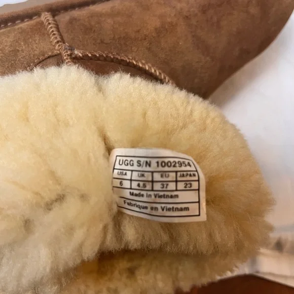 UGG boots - Picture 8 of 8